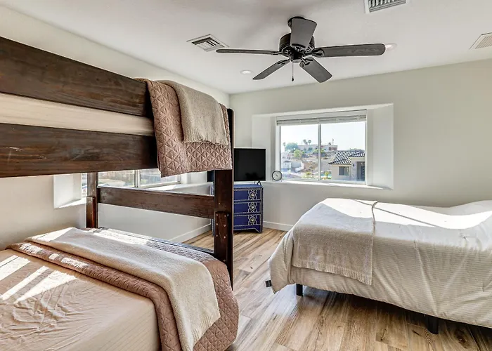 Holiday home Fully Furnished Poolside Oasis 5 Mi To Havasu *