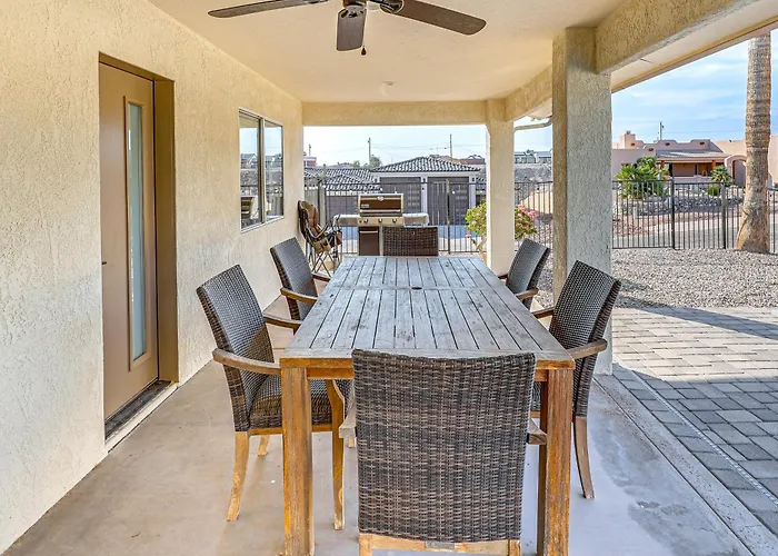 Holiday home Fully Furnished Poolside Oasis 5 Mi To Havasu Lake Havasu City